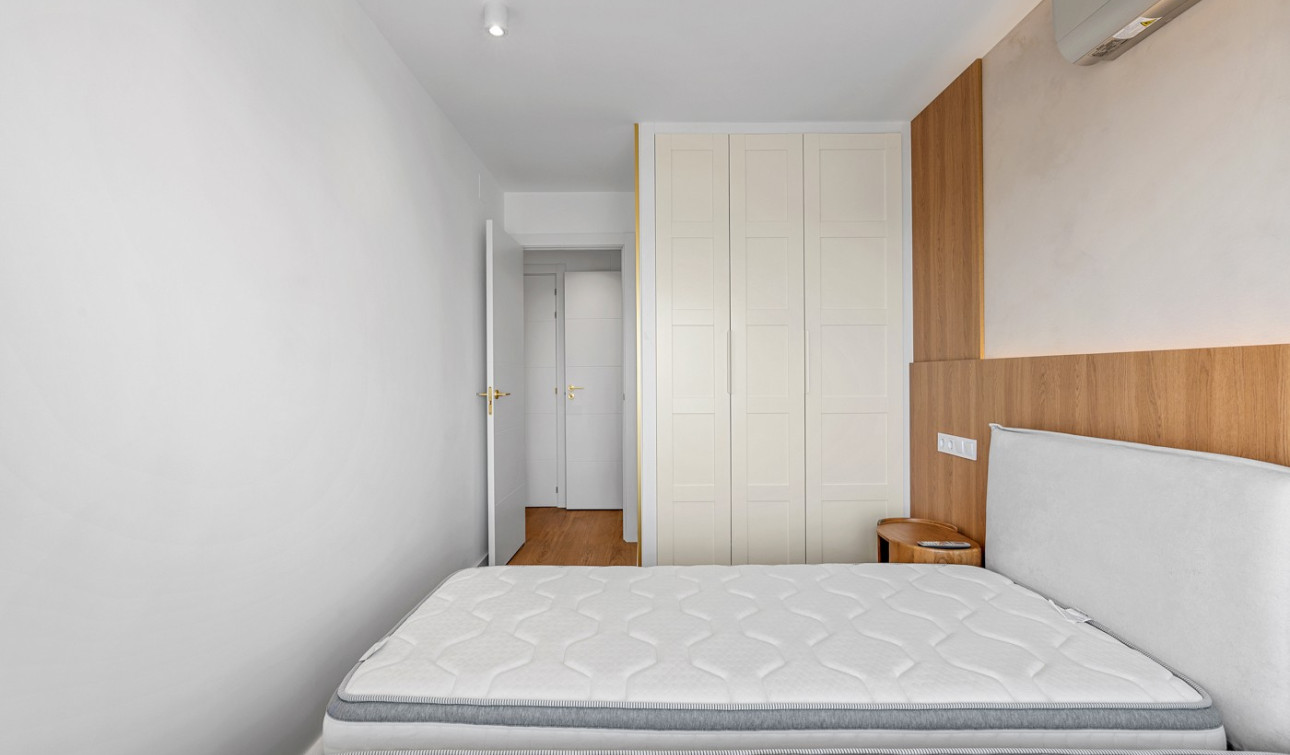 Resale - Apartment / Flat - Orihuela Costa - Punta Prima