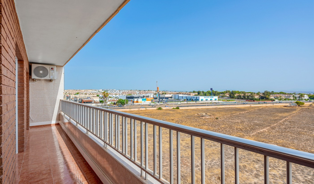 Resale - Apartment / Flat - Orihuela Costa - Punta Prima