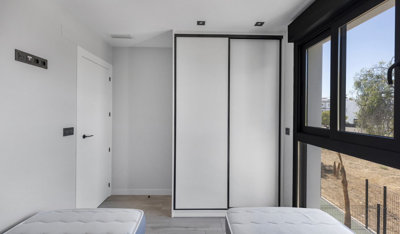 Resale - Apartment / Flat - Orihuela Costa - Punta Prima