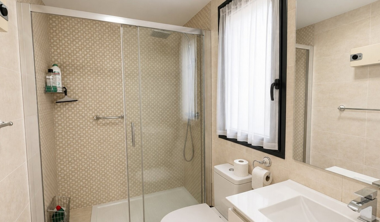 Resale - Apartment / Flat - Orihuela Costa - Punta Prima