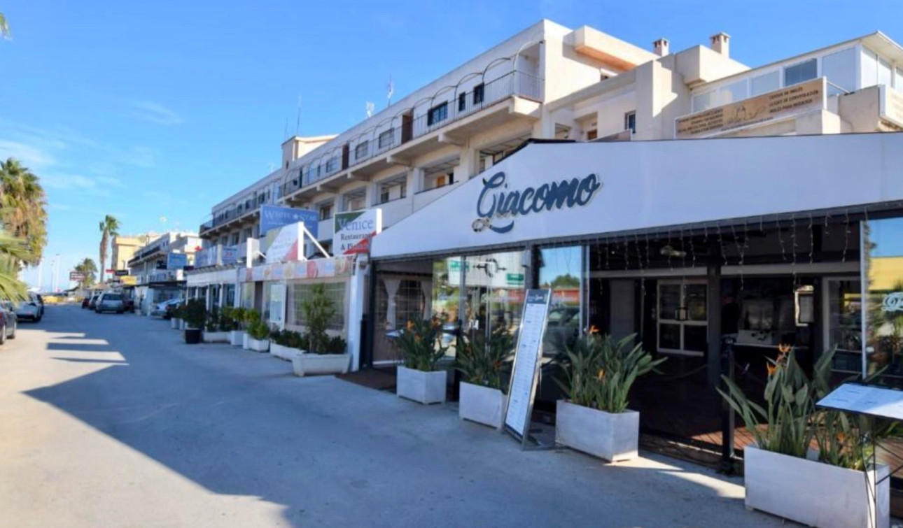 Resale - Apartment / Flat - Orihuela Costa - Punta Prima