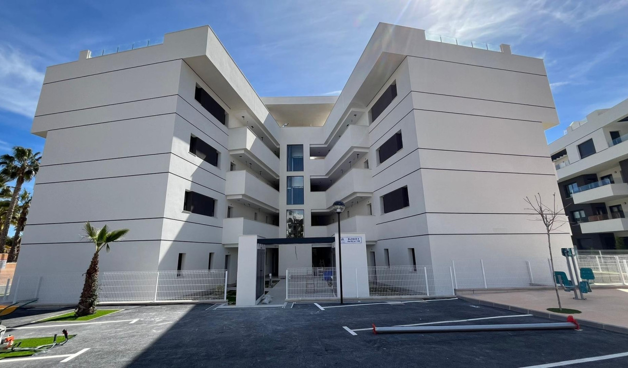 Resale - Apartment / Flat - Orihuela Costa - Villamartín