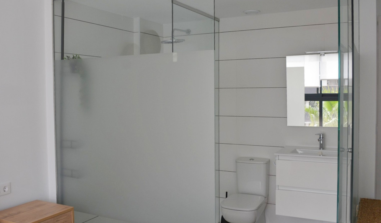 Resale - Apartment / Flat - Orihuela Costa - Villamartín