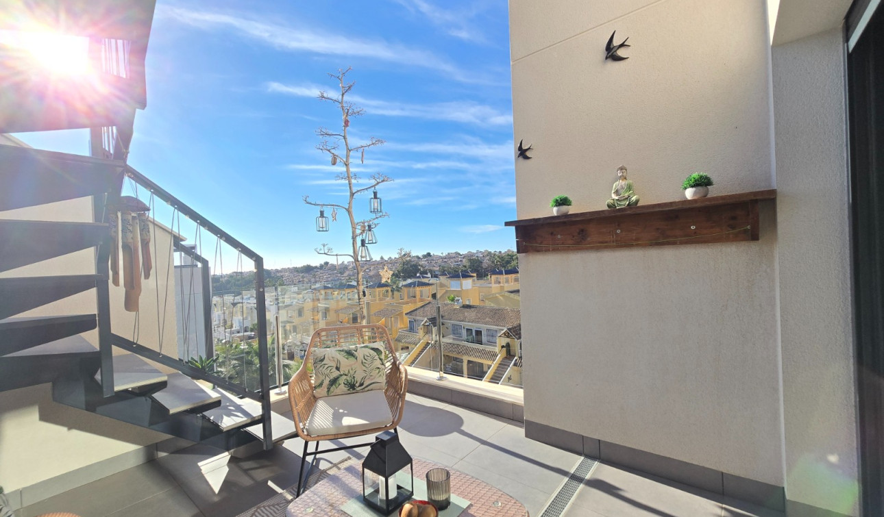 Resale - Apartment / Flat - Orihuela Costa * - Villamartín *