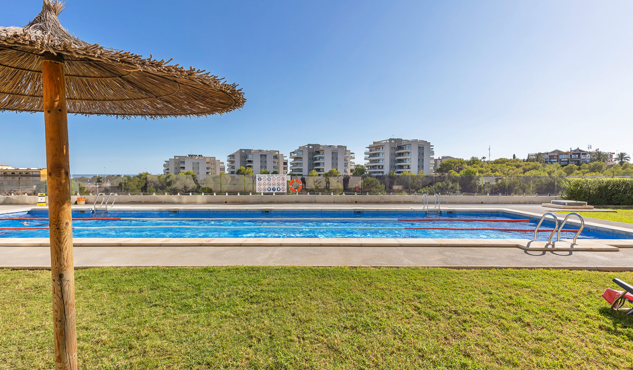Resale - Apartment / Flat - Orihuela Costa - Villamartín