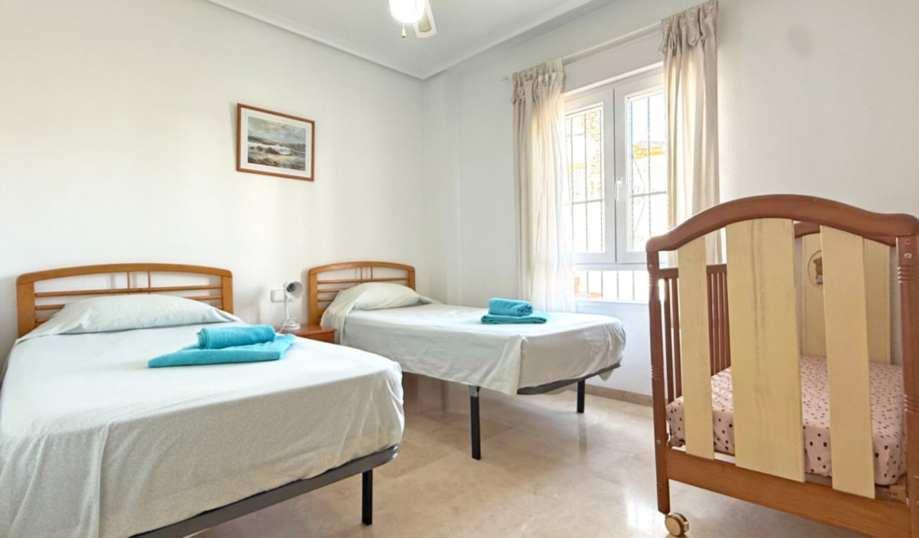 Resale - Apartment / Flat - Orihuela Costa - Villamartín