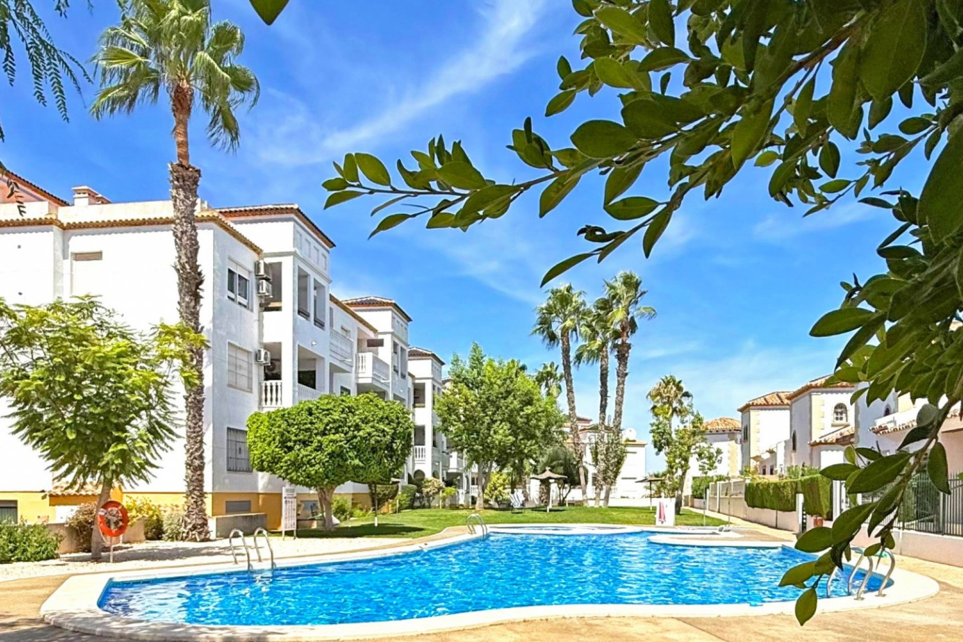 Resale - Apartment / Flat - Orihuela Costa - Villamartín