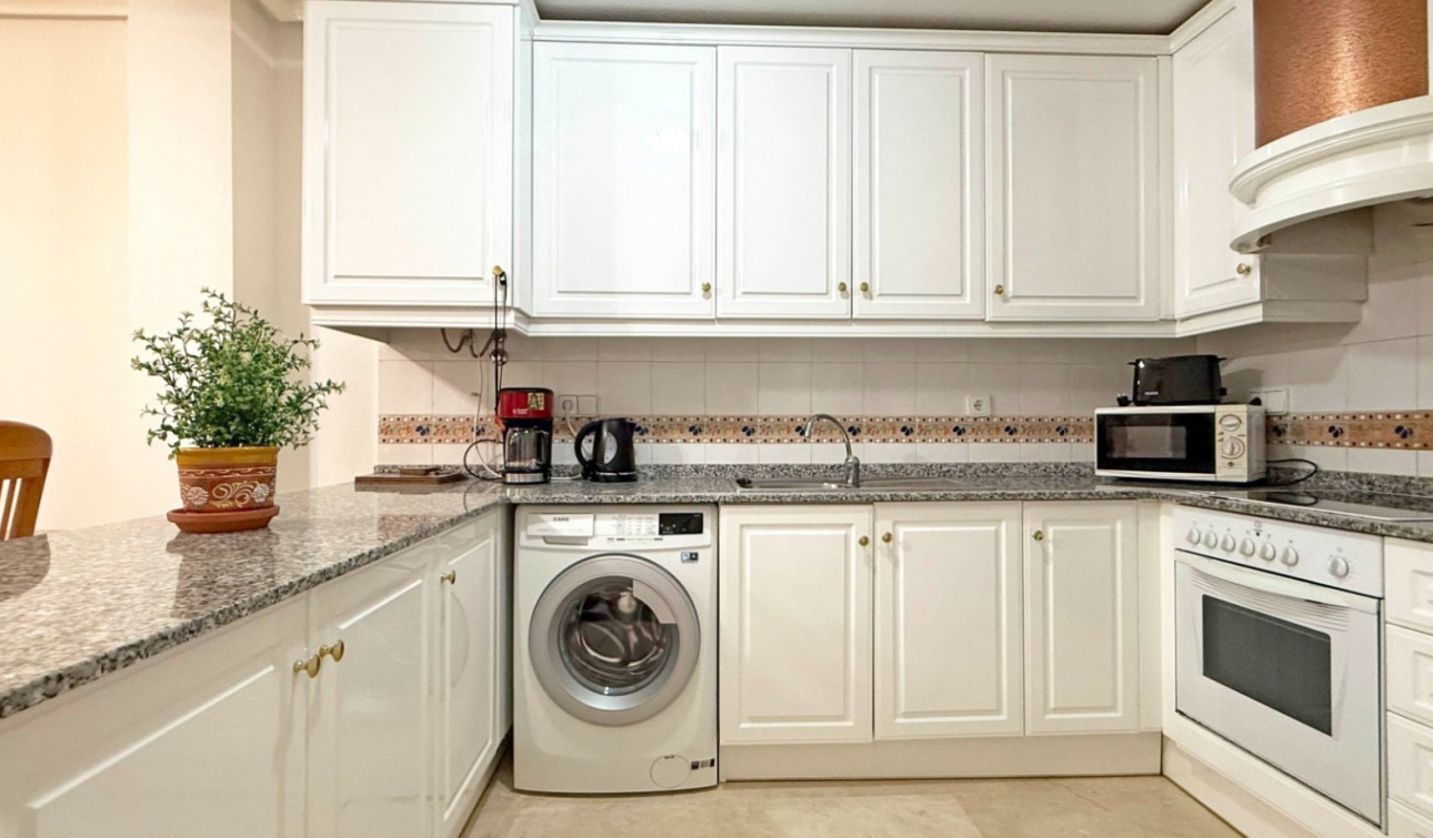 Resale - Apartment / Flat - Orihuela Costa - Villamartín