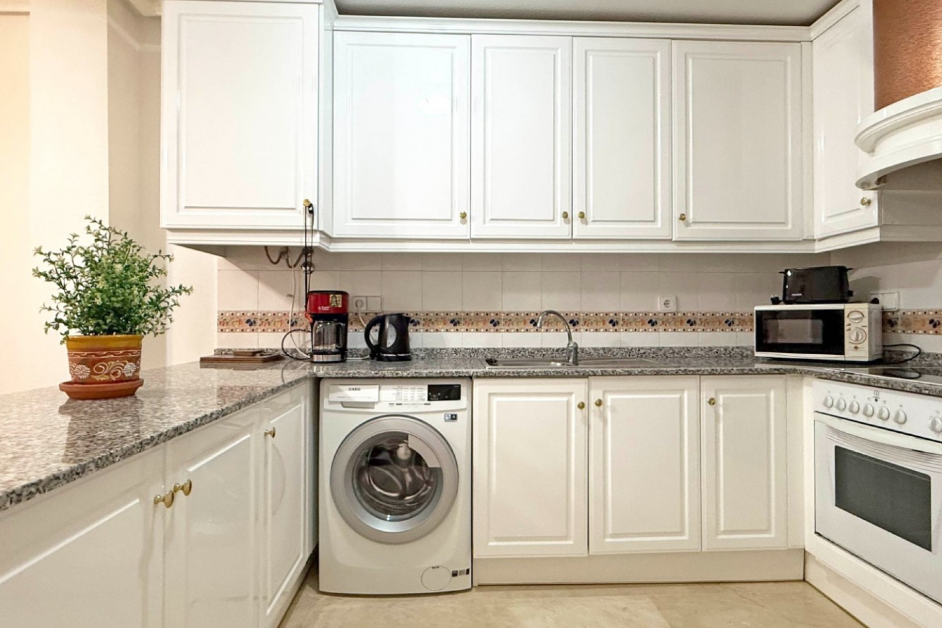 Resale - Apartment / Flat - Orihuela Costa - Villamartín