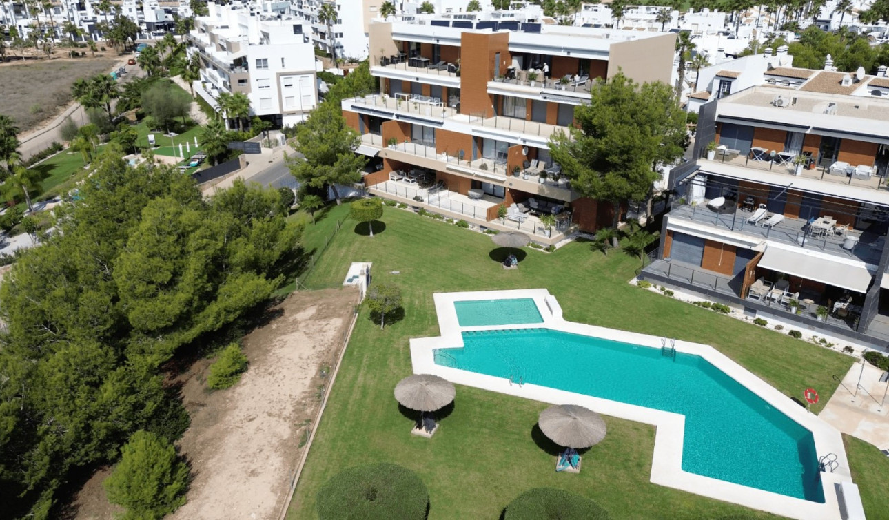 Resale - Apartment / Flat - Orihuela Costa - Villamartín