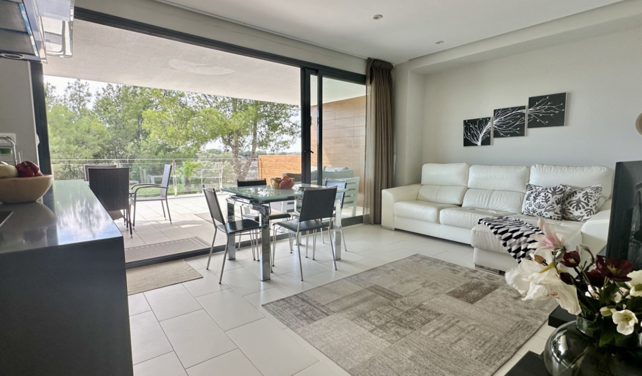 Resale - Apartment / Flat - Orihuela Costa - Villamartín