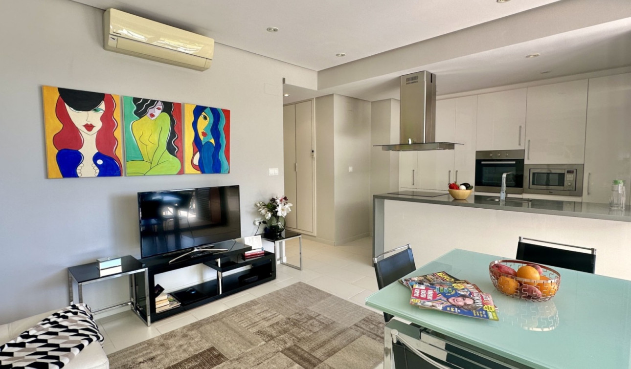 Resale - Apartment / Flat - Orihuela Costa - Villamartín