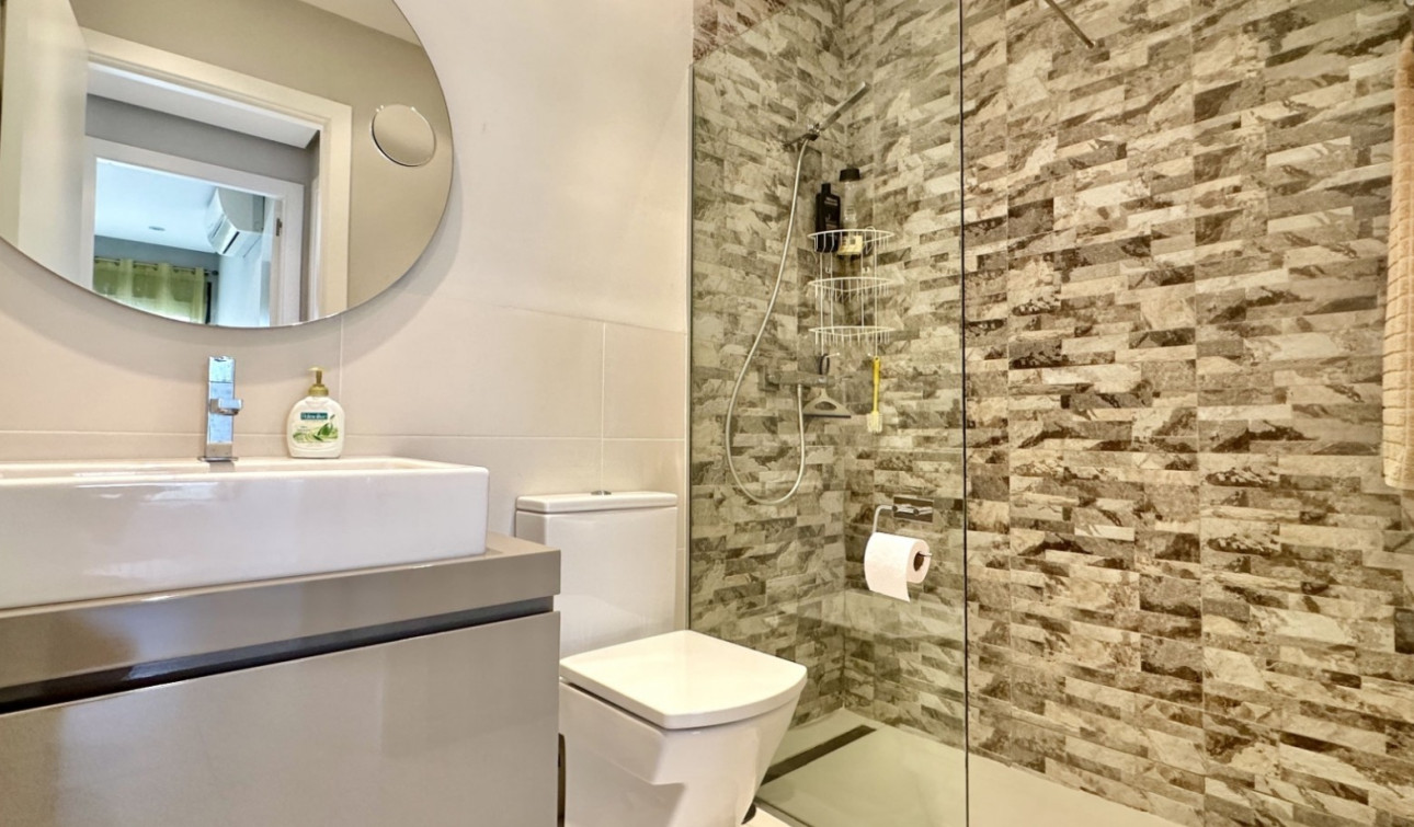 Resale - Apartment / Flat - Orihuela Costa - Villamartín