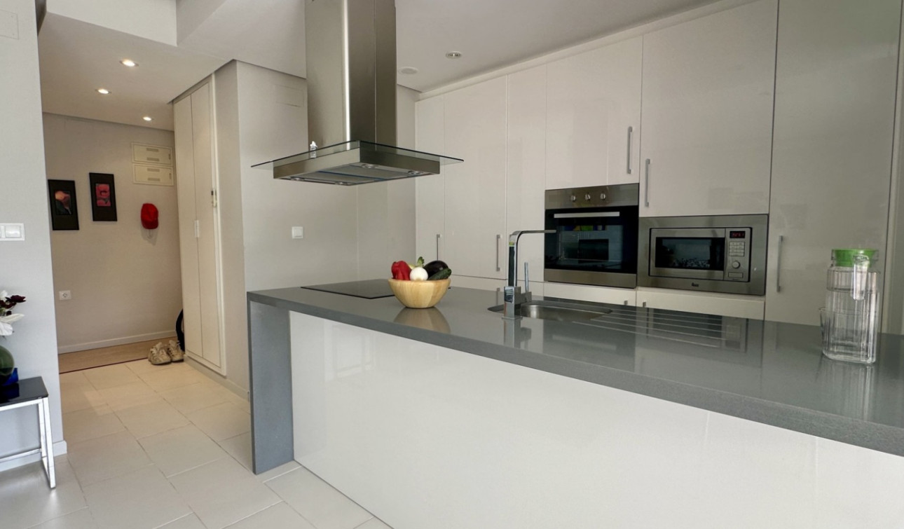 Resale - Apartment / Flat - Orihuela Costa - Villamartín