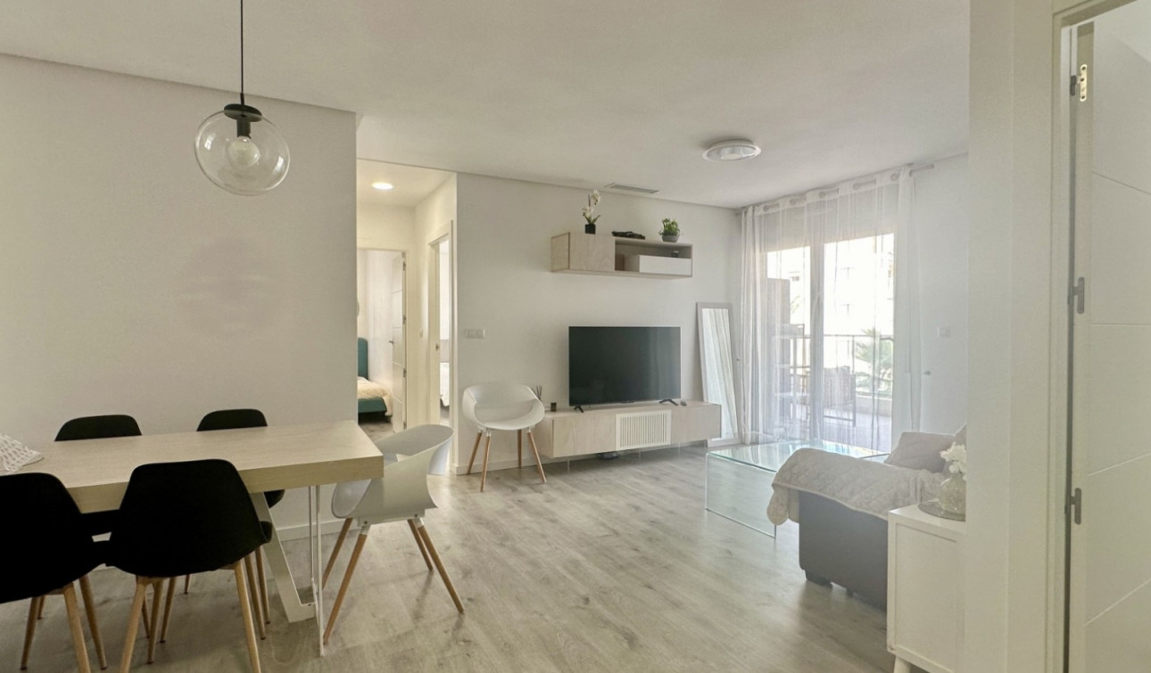 Resale - Apartment / Flat - Orihuela Costa - Villamartín