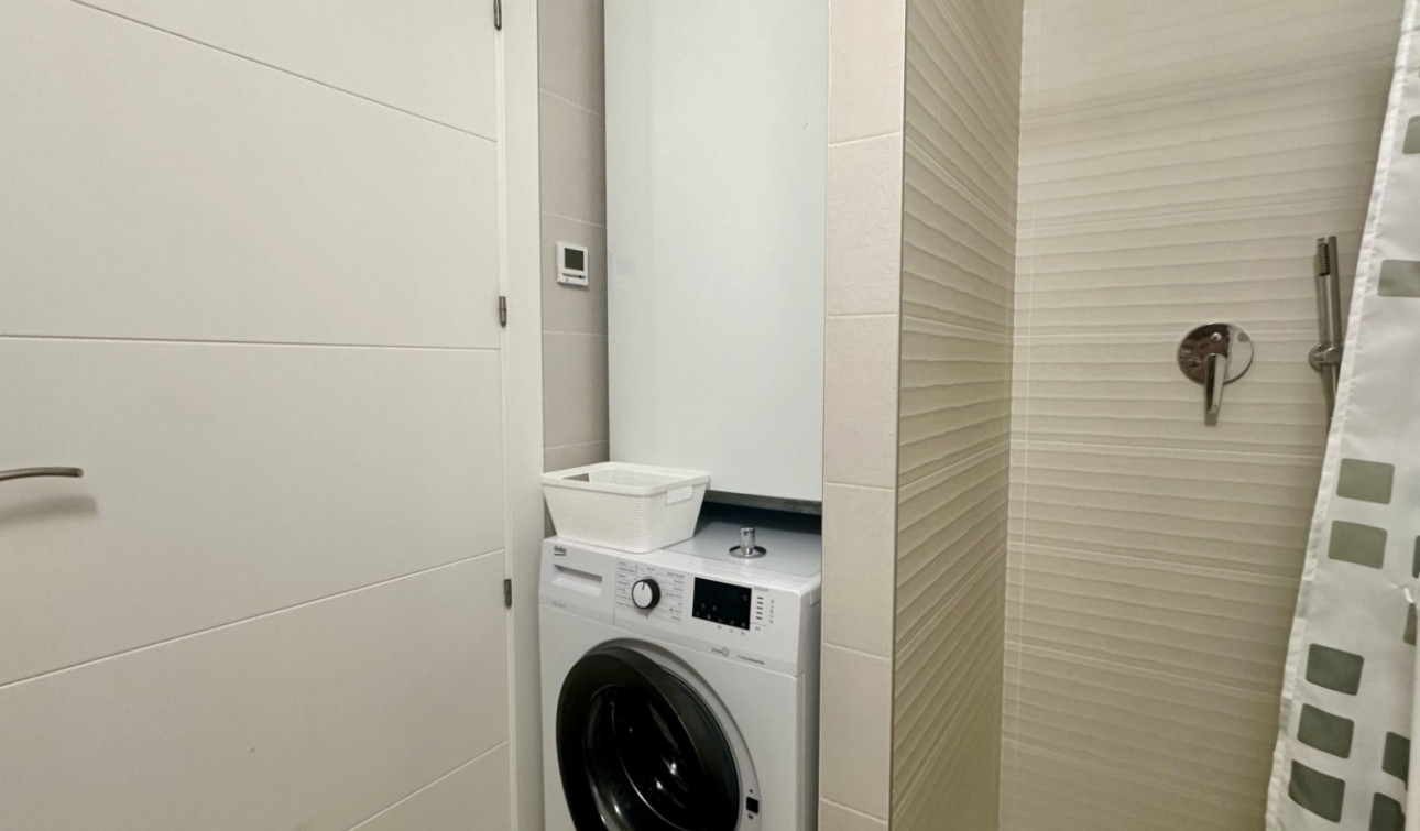 Resale - Apartment / Flat - Orihuela Costa - Villamartín