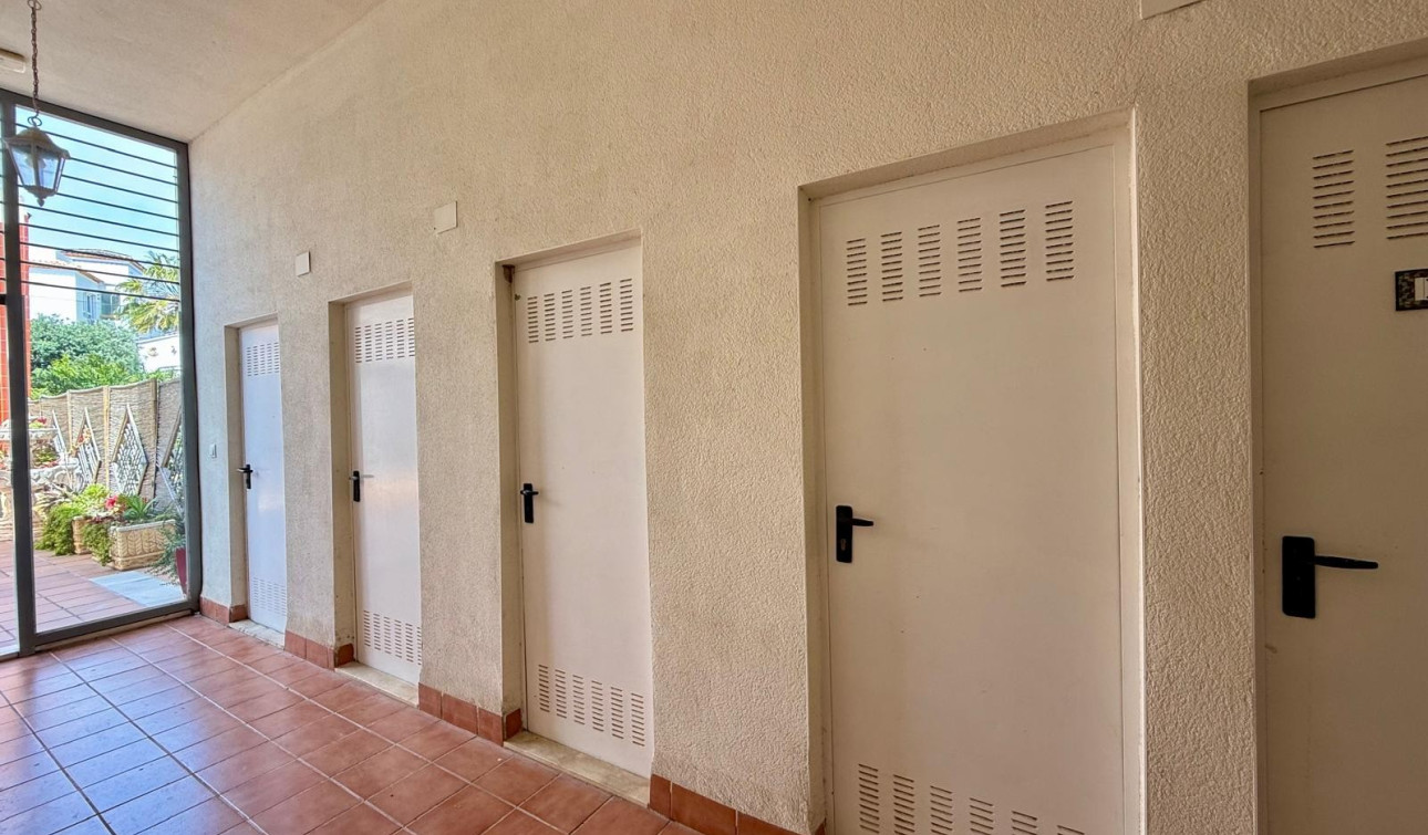 Resale - Apartment / Flat - Orihuela Costa - Villamartín