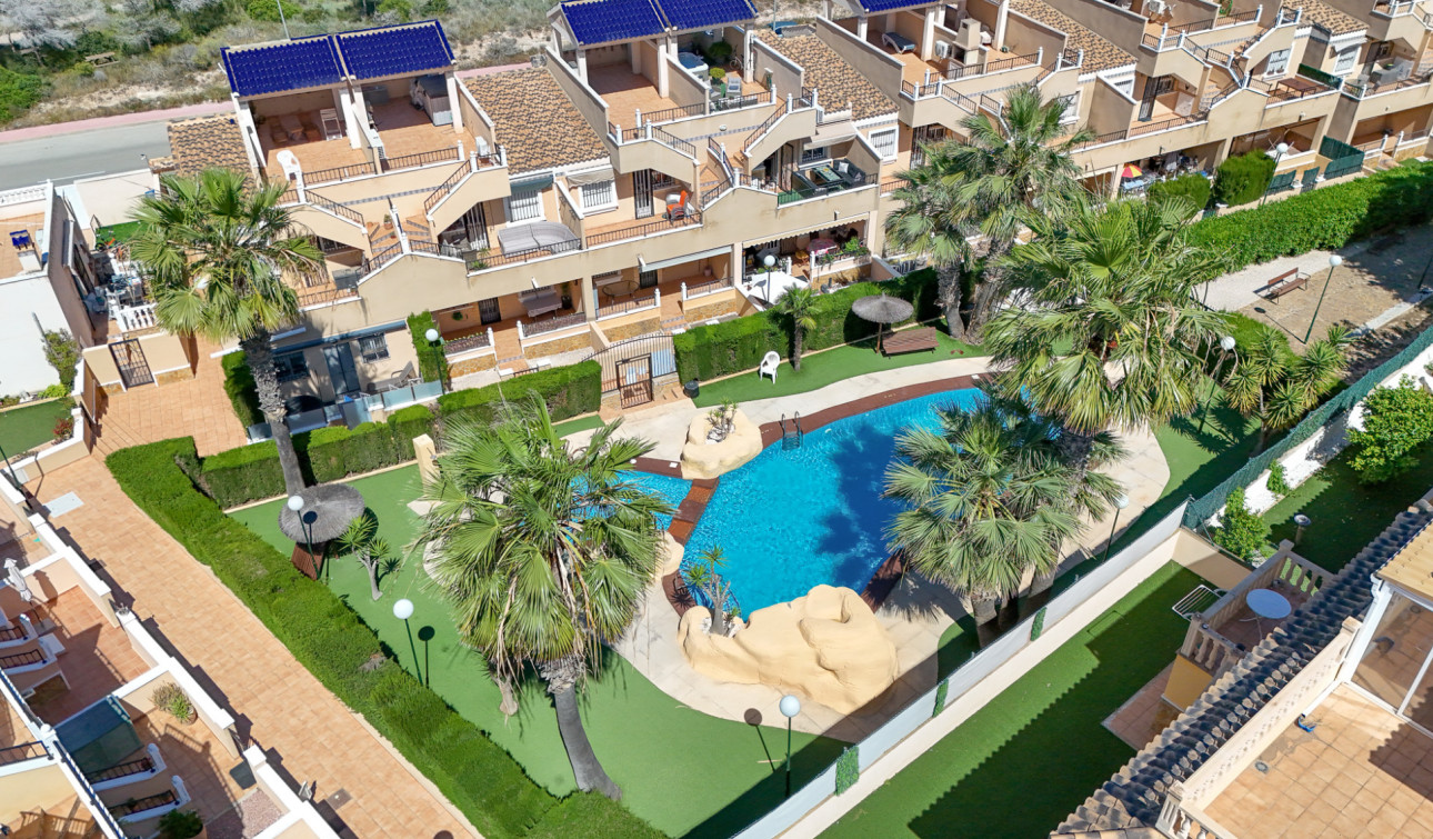 Resale - Apartment / Flat - Orihuela Costa - Villamartín