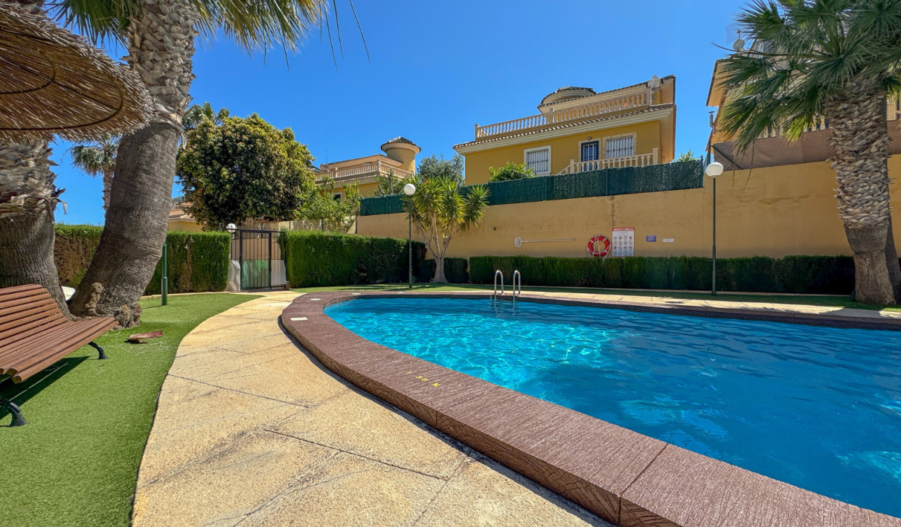 Resale - Apartment / Flat - Orihuela Costa - Villamartín