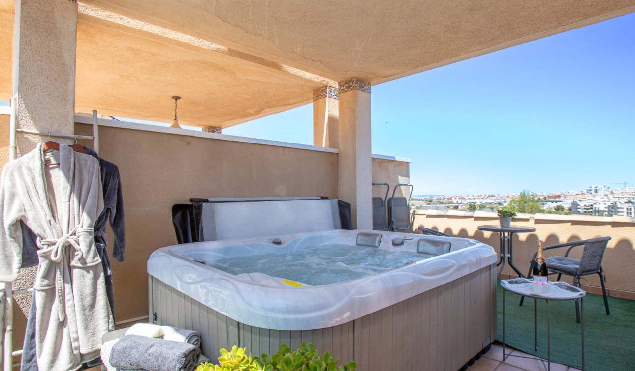 Resale - Apartment / Flat - Orihuela Costa - Villamartín