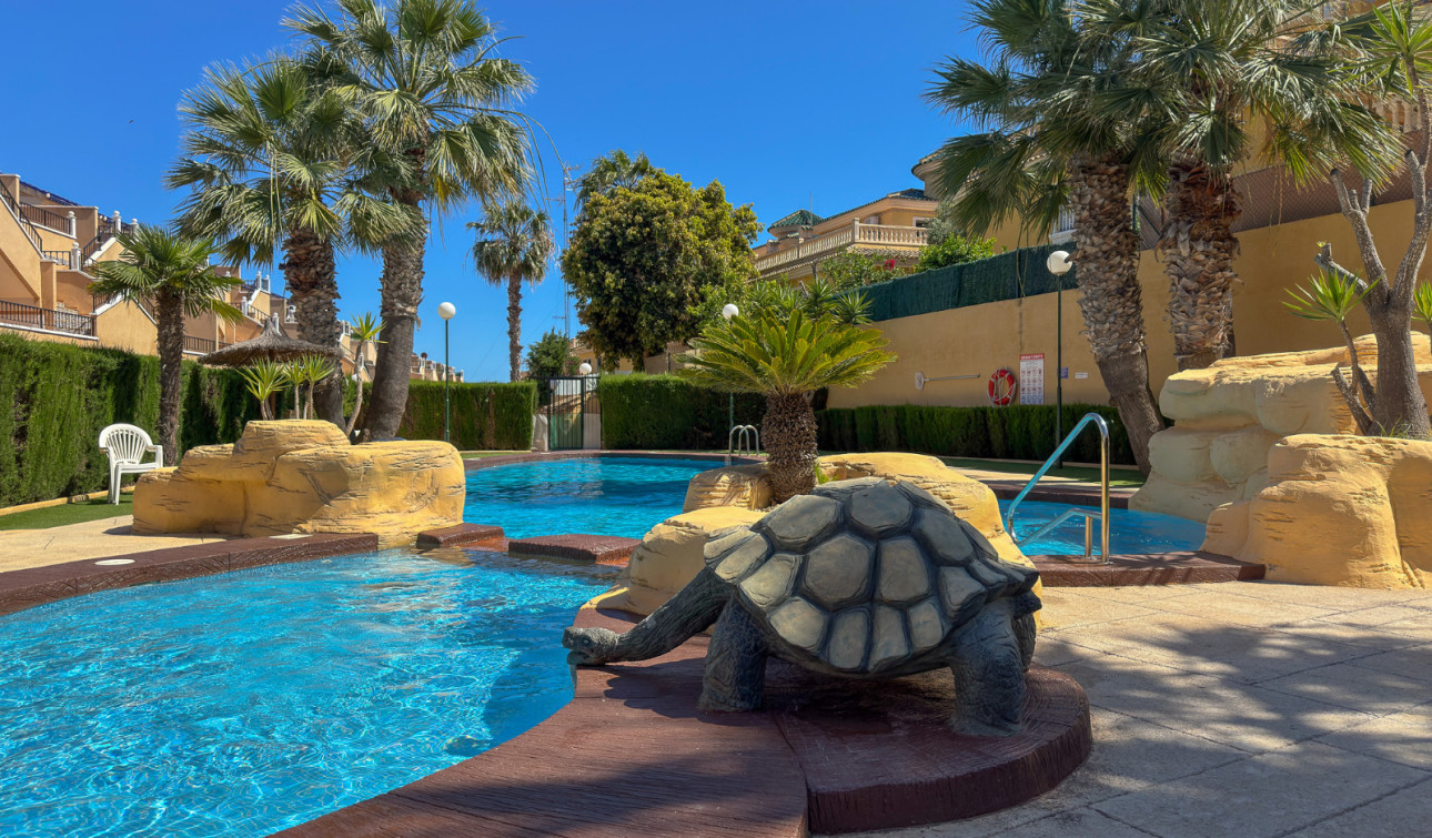 Resale - Apartment / Flat - Orihuela Costa - Villamartín