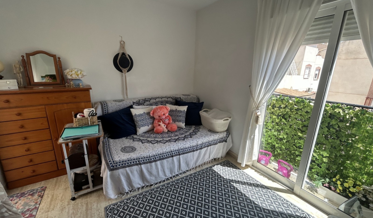 Resale - Apartment / Flat - Orihuela Costa - Villamartín