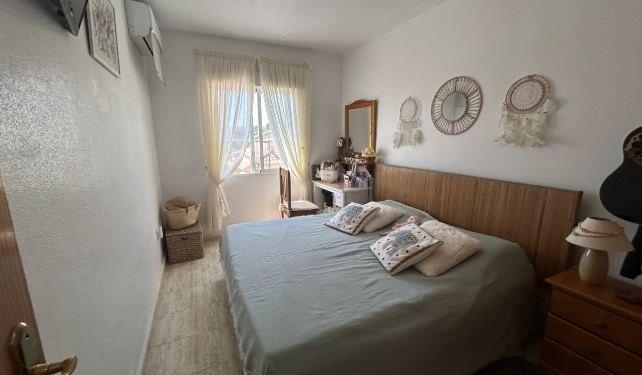 Resale - Apartment / Flat - Orihuela Costa - Villamartín