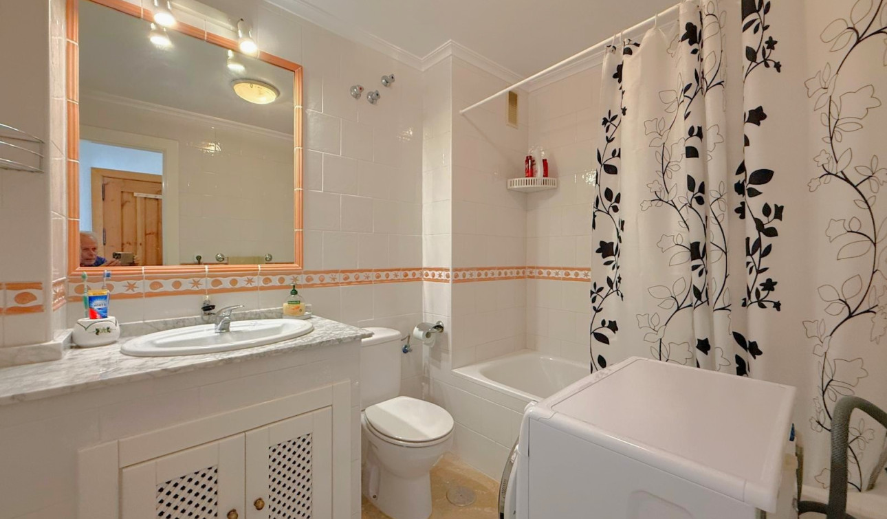 Resale - Apartment / Flat - Orihuela Costa - Villamartín