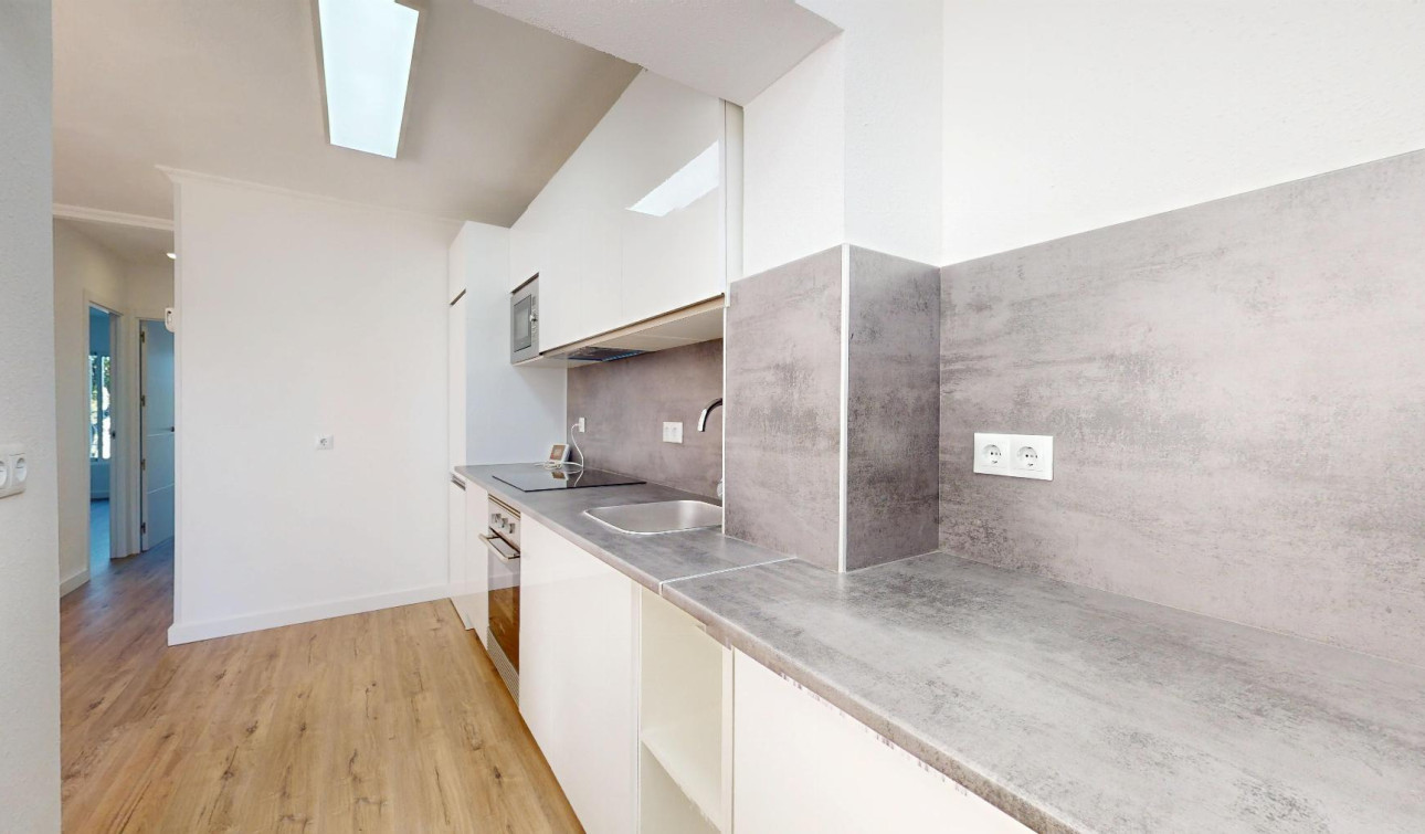 Resale - Apartment / Flat - Orihuela Costa - Villamartín