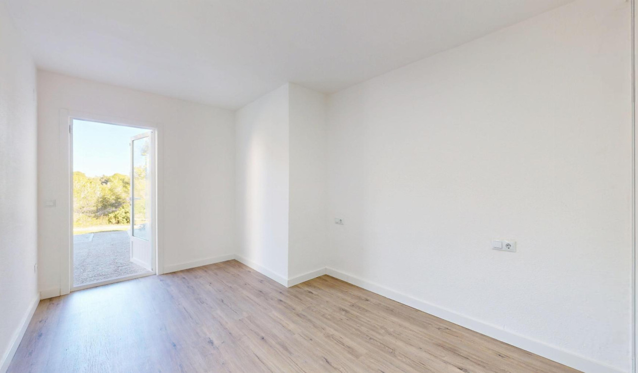 Resale - Apartment / Flat - Orihuela Costa - Villamartín