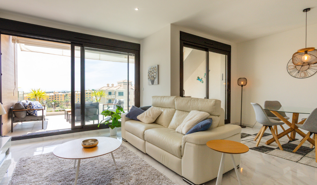 Resale - Apartment / Flat - Orihuela Costa - Villamartín
