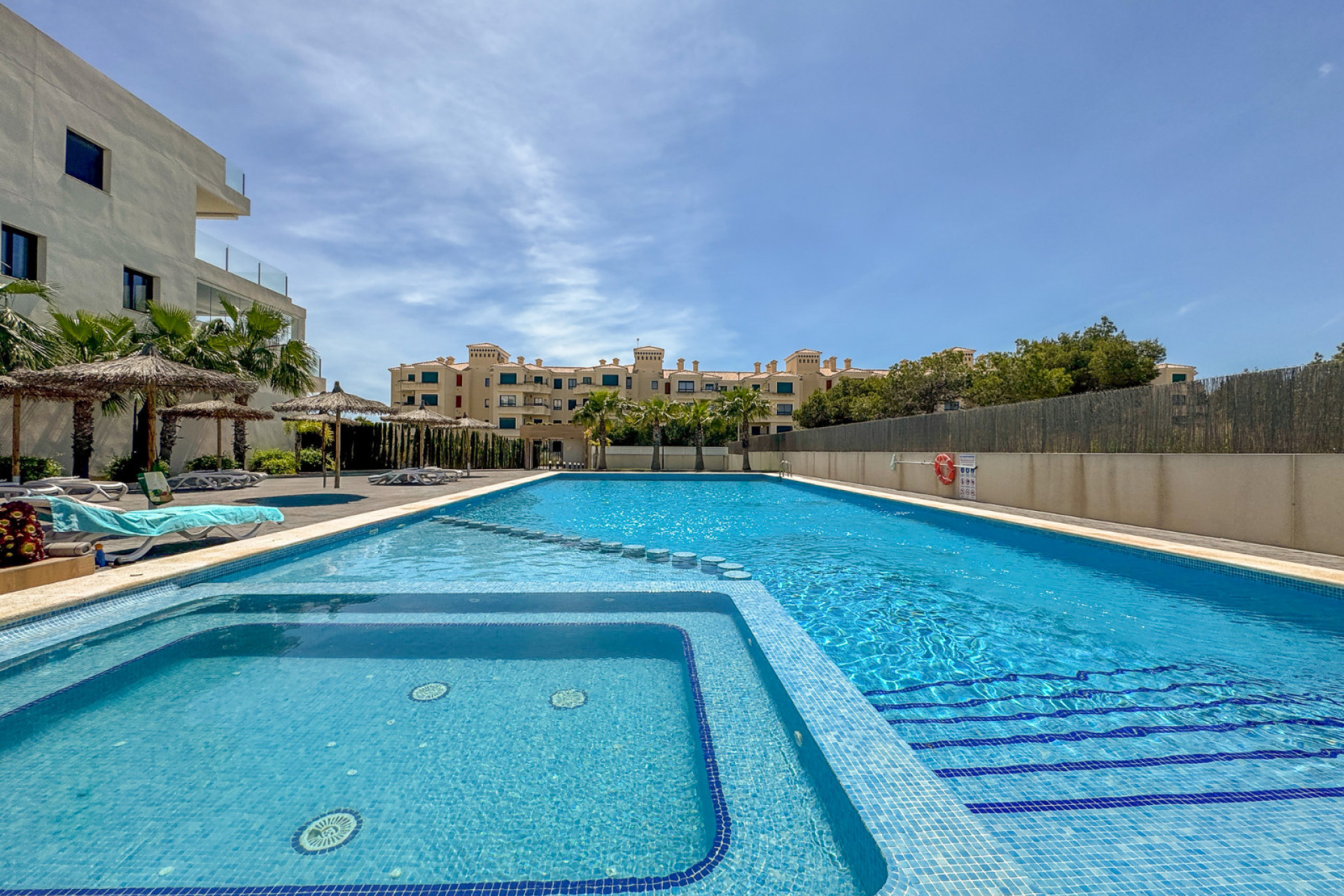 Resale - Apartment / Flat - Orihuela Costa - Villamartín