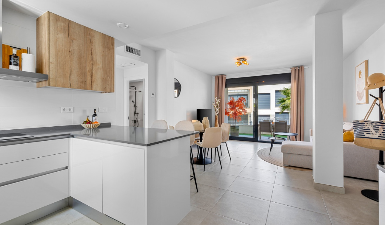 Resale - Apartment / Flat - Orihuela Costa - Villamartín