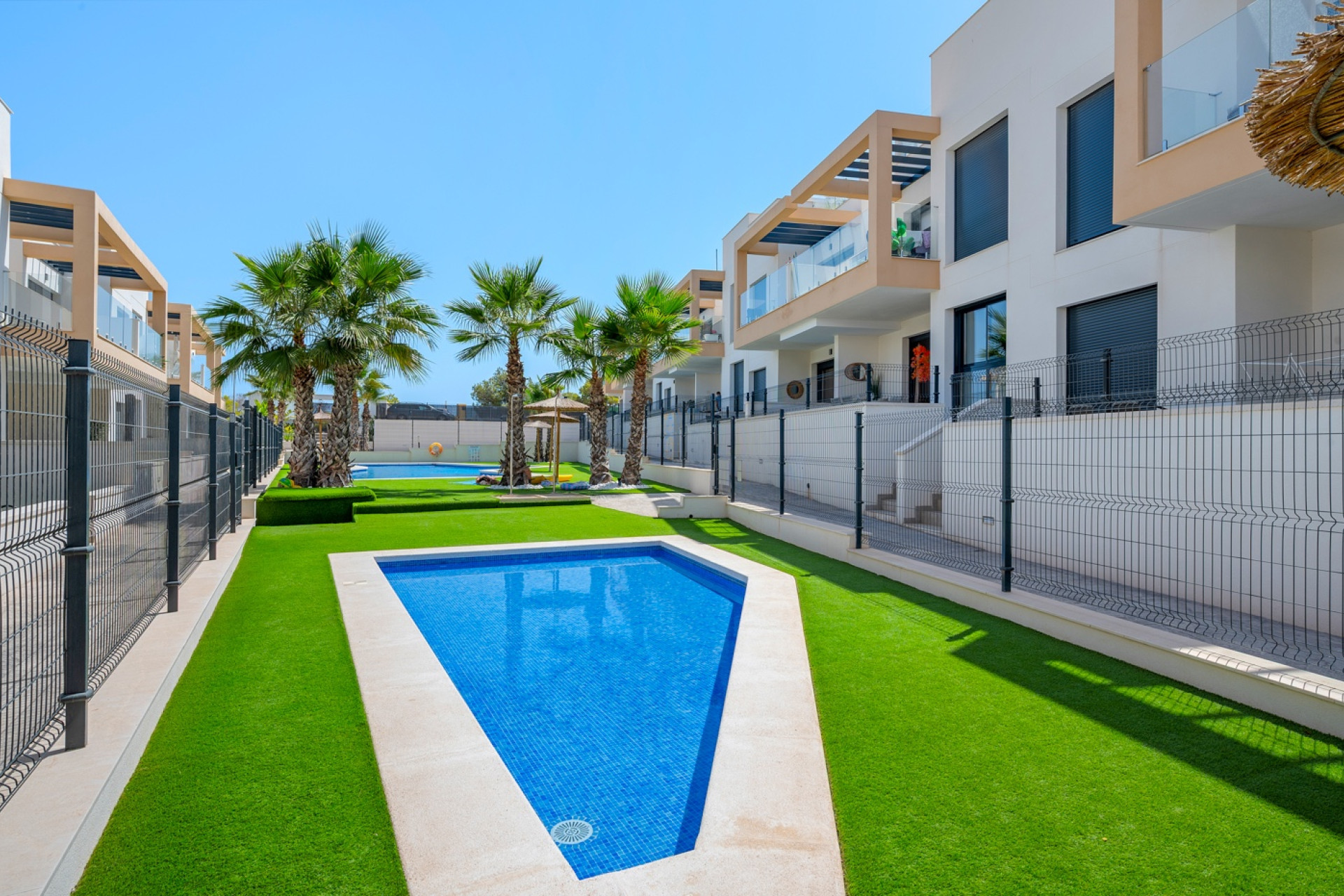 Resale - Apartment / Flat - Orihuela Costa - Villamartín