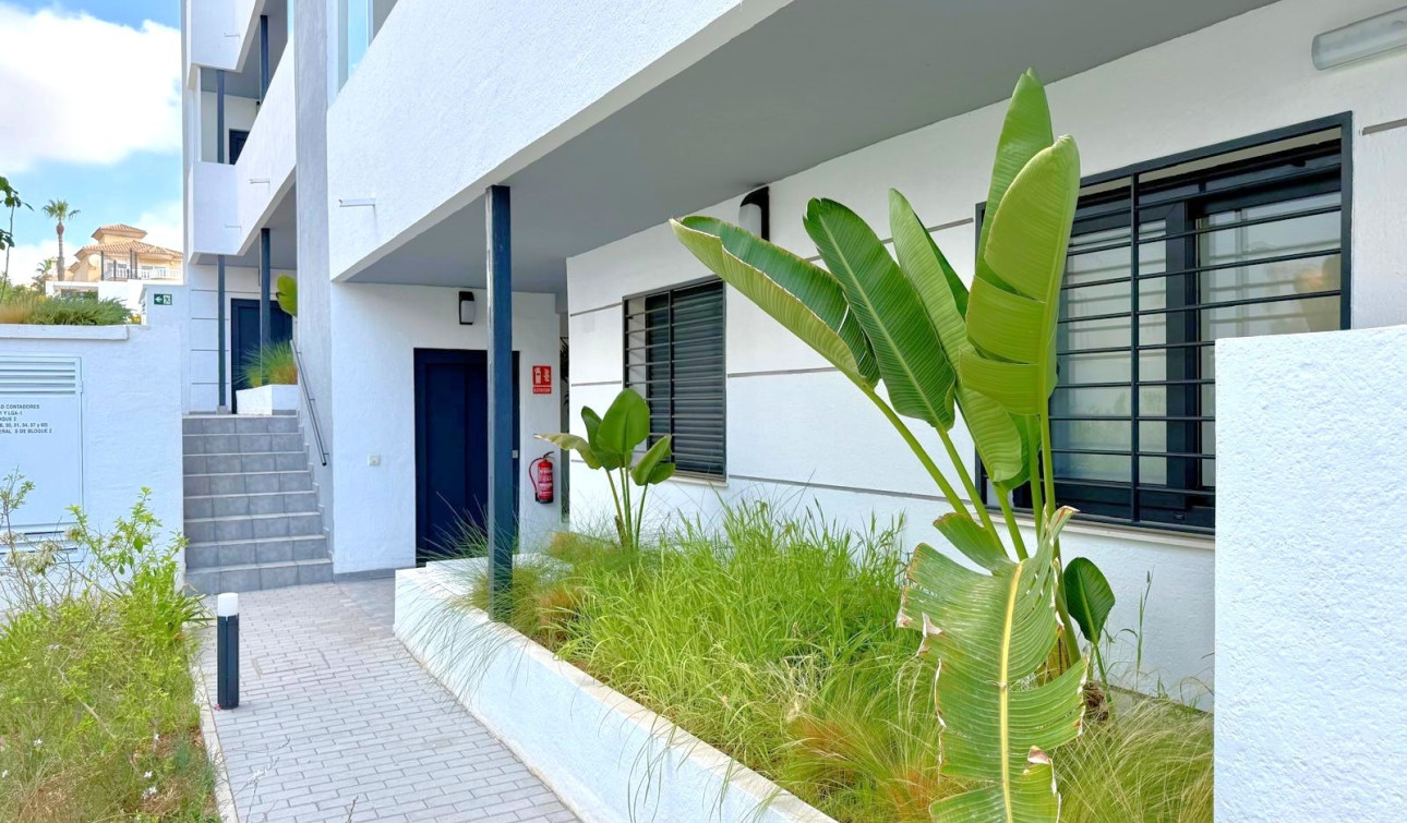 Resale - Apartment / Flat - Orihuela Costa - Villamartín