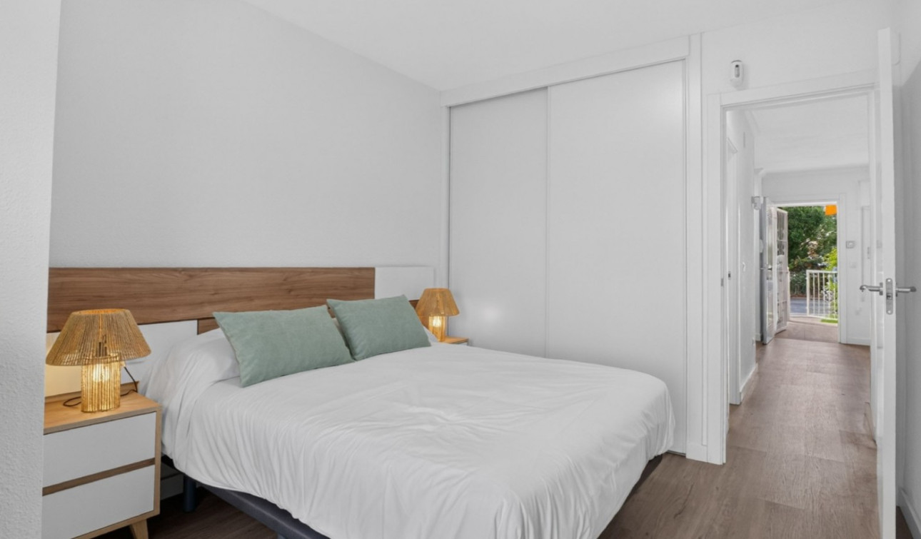 Resale - Apartment / Flat - Orihuela Costa - Villamartín