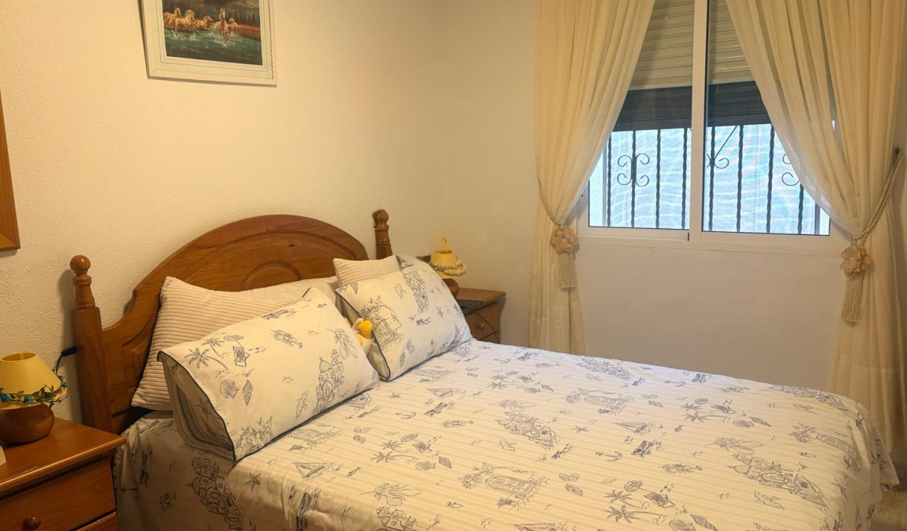 Resale - Apartment / Flat - Orihuela Costa - Villamartín