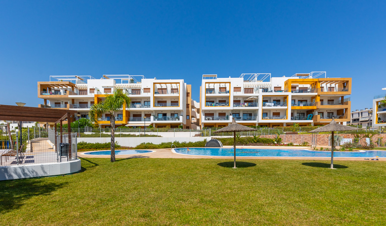 Resale - Apartment / Flat - Orihuela Costa - Villamartín