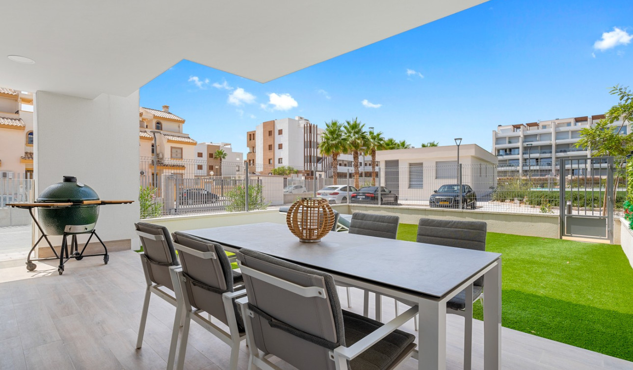 Resale - Apartment / Flat - Orihuela Costa - Villamartín