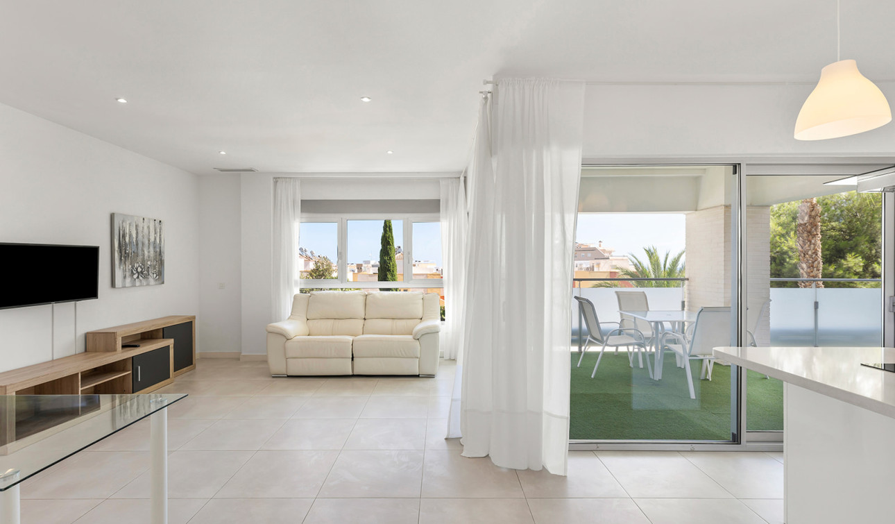 Resale - Apartment / Flat - Orihuela Costa - Villamartín