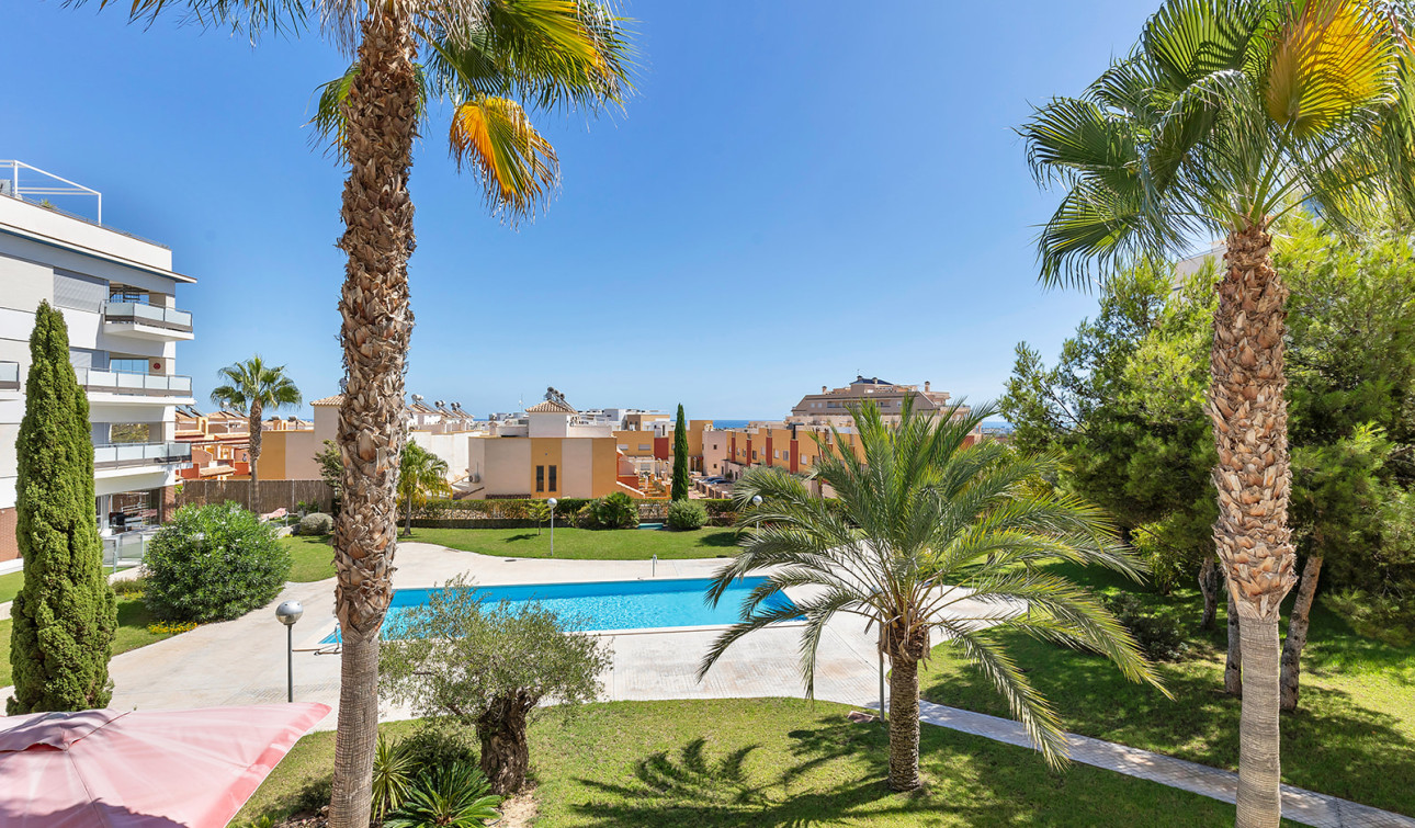 Resale - Apartment / Flat - Orihuela Costa - Villamartín