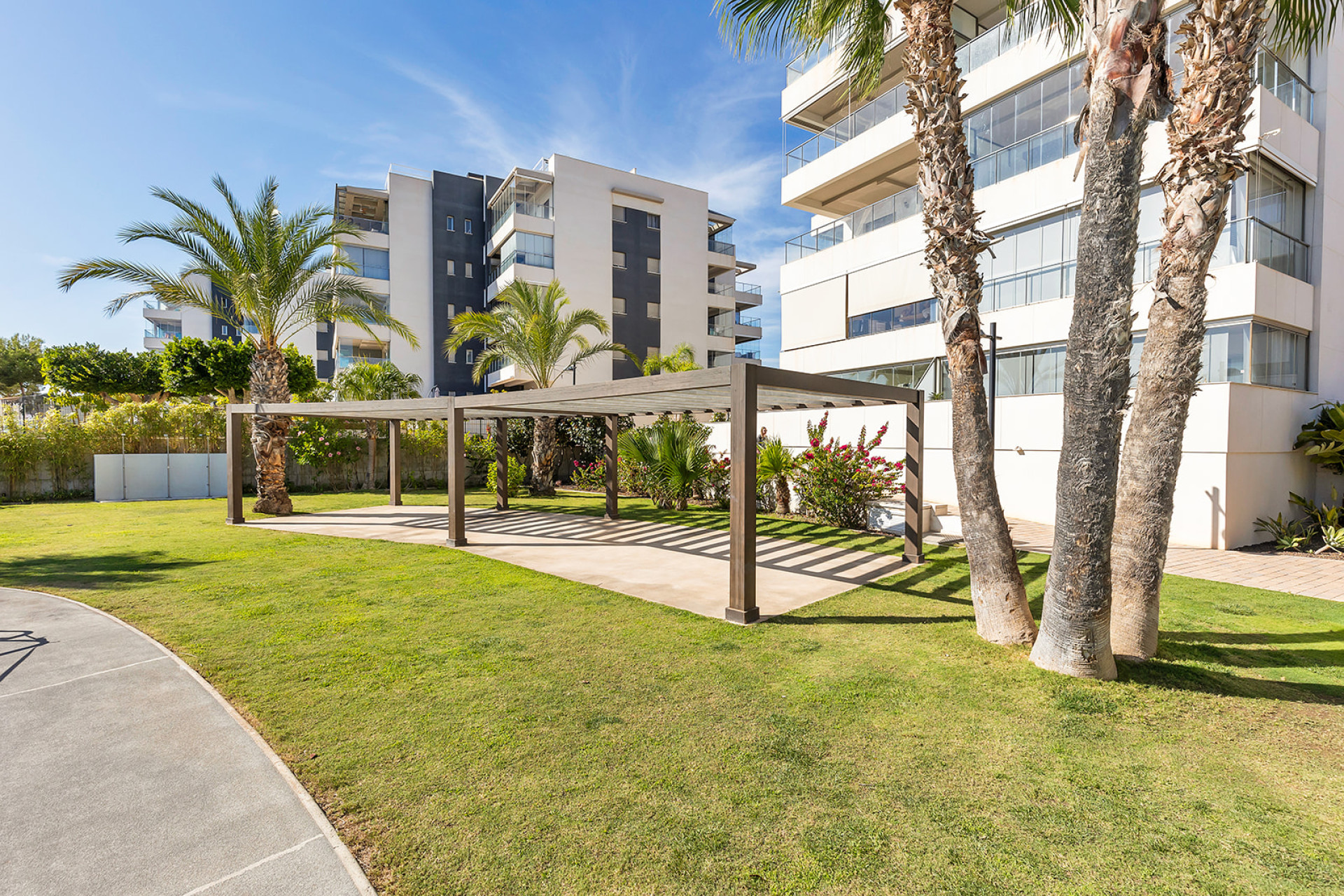 Resale - Apartment / Flat - Orihuela Costa - Villamartín