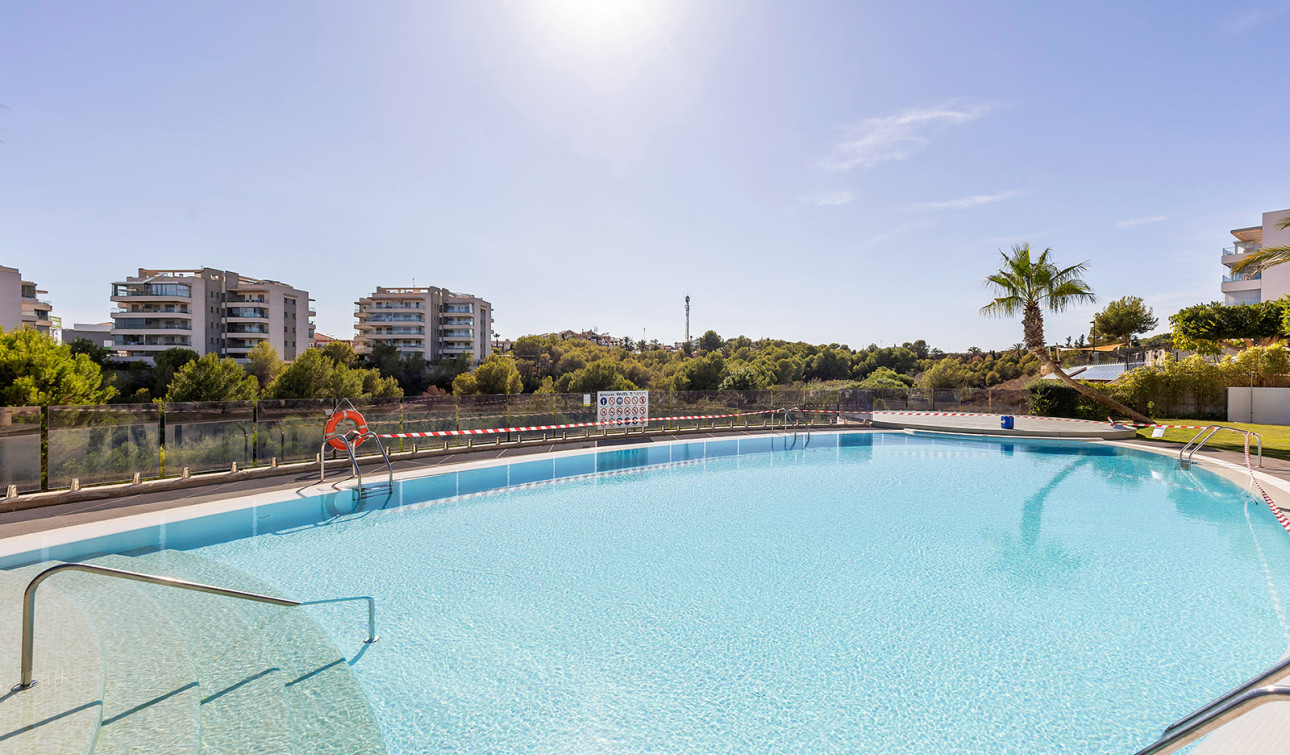 Resale - Apartment / Flat - Orihuela Costa - Villamartín