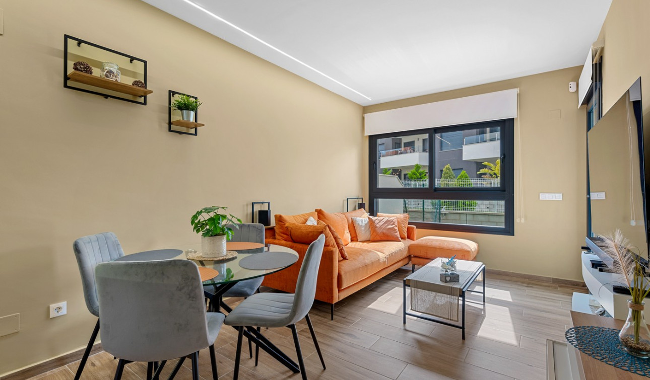 Resale - Apartment / Flat - Orihuela Costa - Villamartín