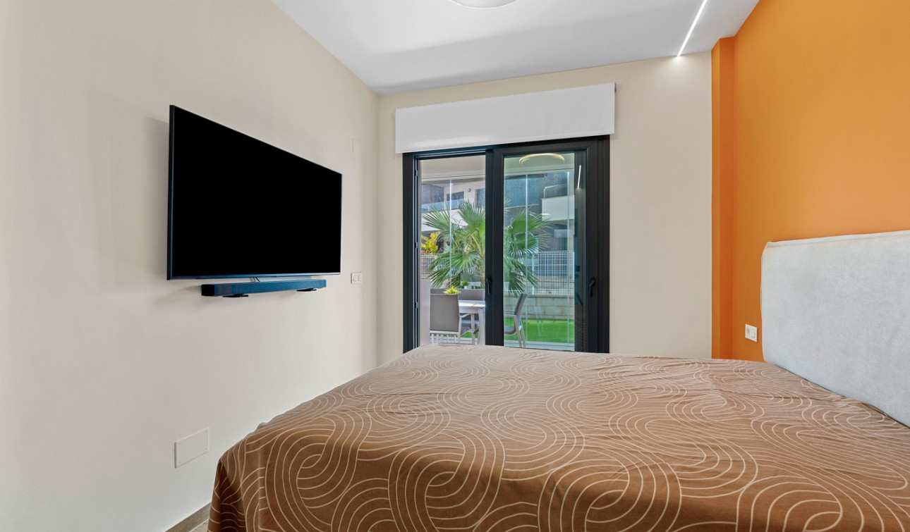 Resale - Apartment / Flat - Orihuela Costa - Villamartín