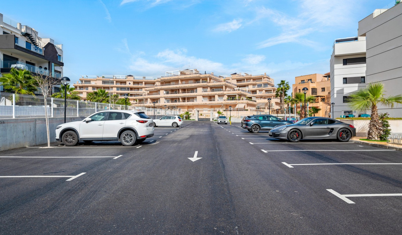 Resale - Apartment / Flat - Orihuela Costa - Villamartín