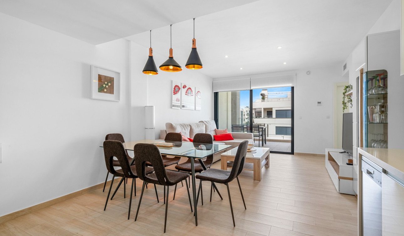 Resale - Apartment / Flat - Orihuela Costa - Villamartin*