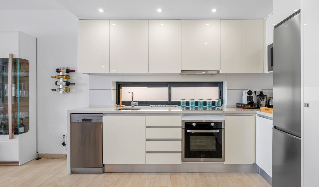 Resale - Apartment / Flat - Orihuela Costa - Villamartin*