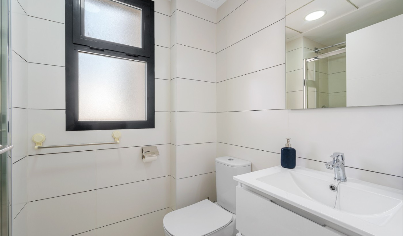 Resale - Apartment / Flat - Orihuela Costa - Villamartin*