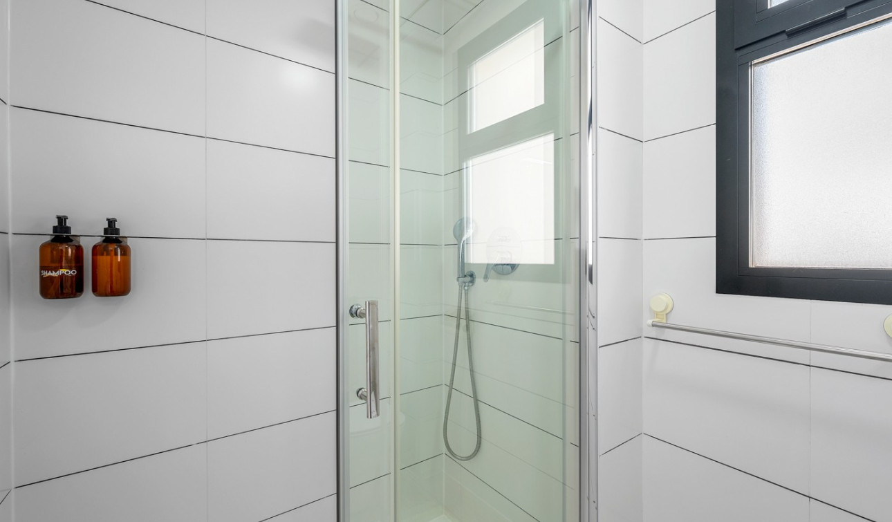Resale - Apartment / Flat - Orihuela Costa - Villamartin*